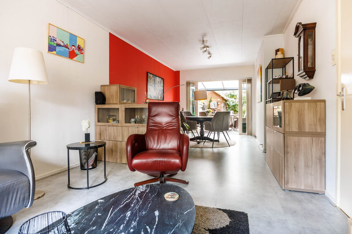 Tussenwoning te koop: Tomatenstraat 49, Leiden