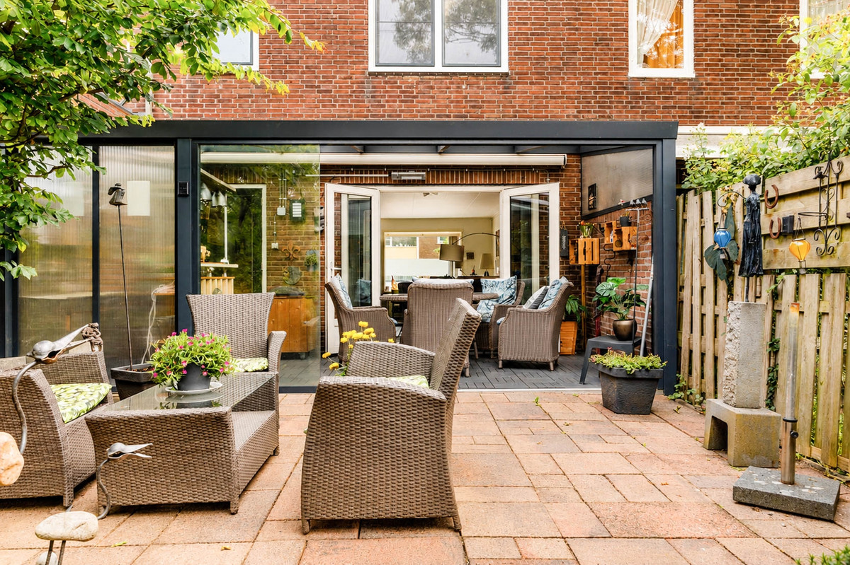 Tussenwoning te koop: Tomatenstraat 49, Leiden