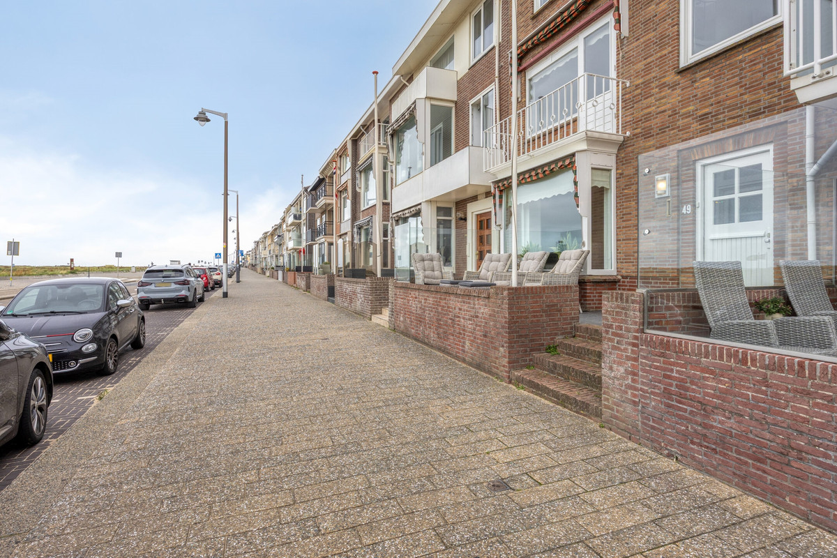 Tussenwoning te koop: Boulevard 49, Katwijk (Zh)