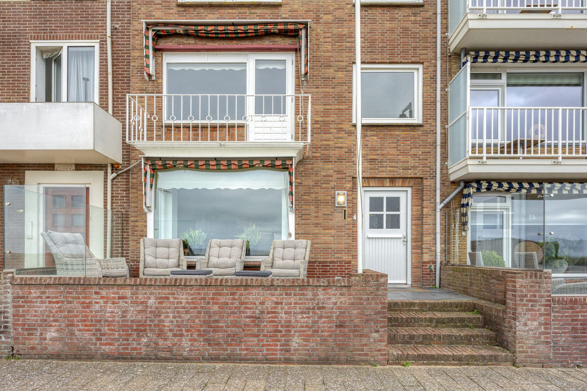 Tussenwoning te koop: Boulevard 49, Katwijk (Zh)