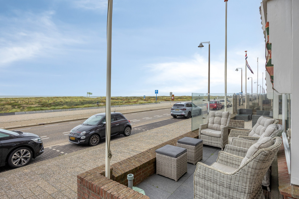 Tussenwoning te koop: Boulevard 49, Katwijk (Zh)