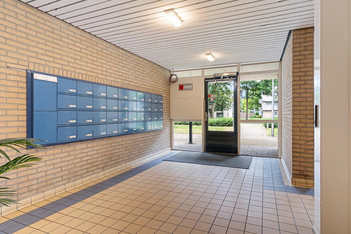 Appartement te koop: Broekheurne-ring 629, Enschede