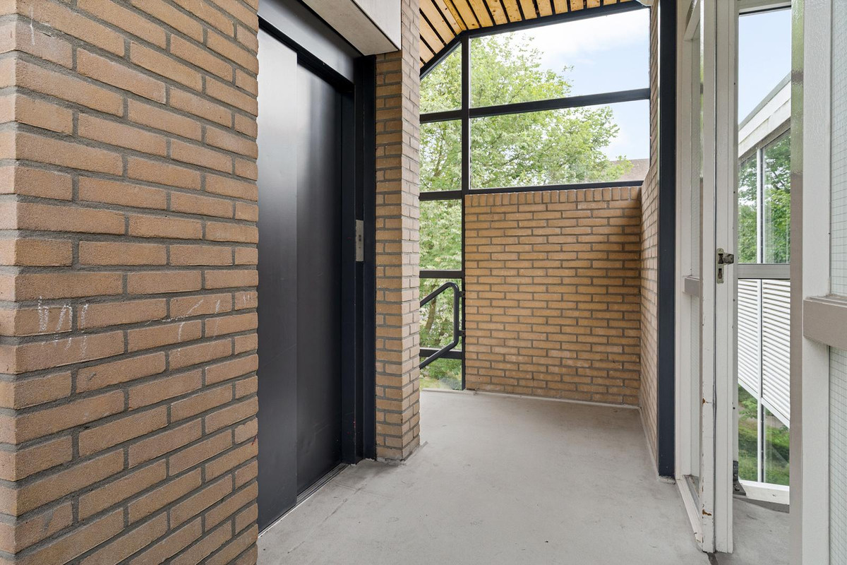 Appartement te koop: Broekheurne-ring 629, Enschede