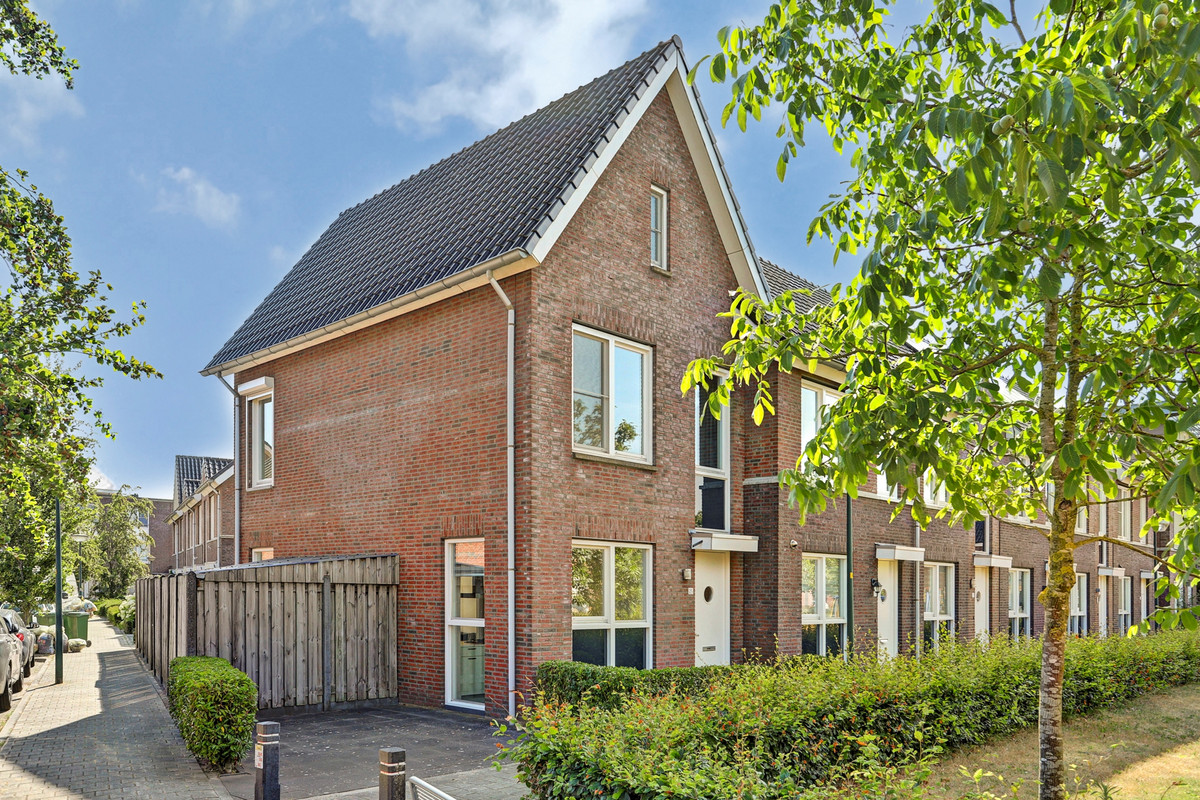 Hoekwoning te koop: Laar 25, Bladel