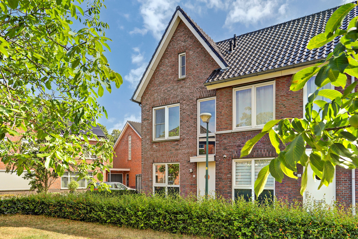 Hoekwoning te koop: Laar 25, Bladel