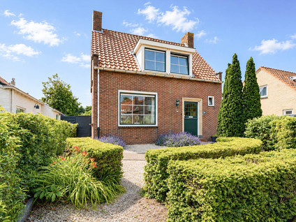 Dorpsweg 11