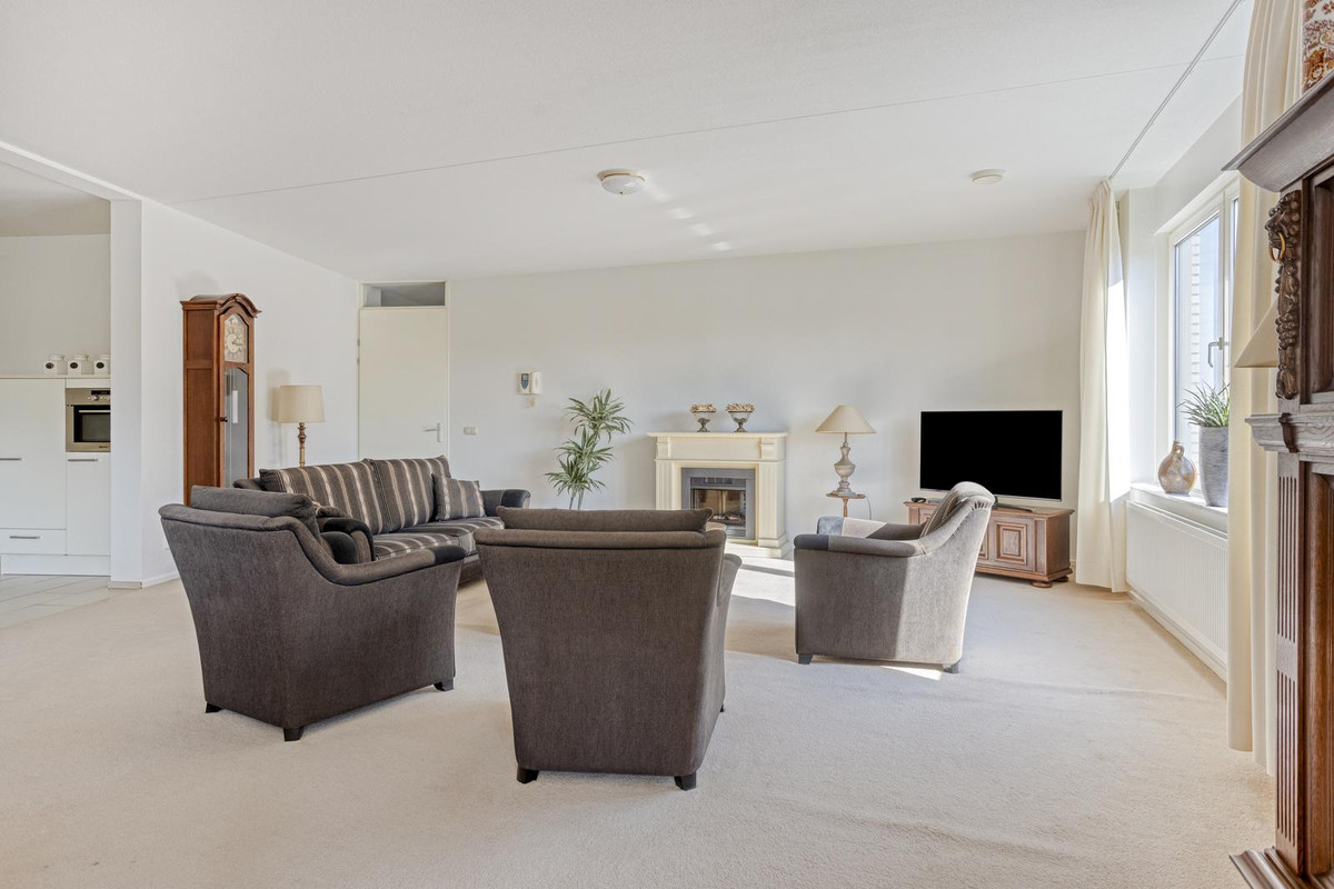 Appartement te koop: 't Lindeke 12, Halsteren