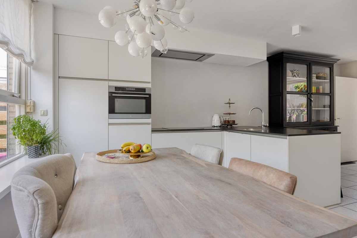 Hoekwoning te koop: Kersentuin 11, Heerjansdam