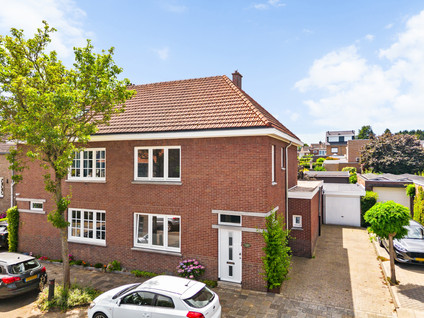 Burg. Cremersstraat 3