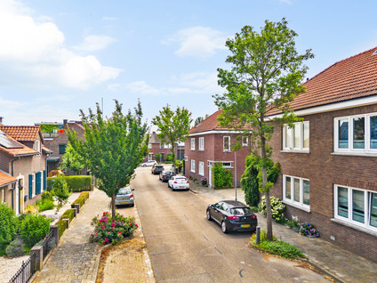 Burg. Cremersstraat 3