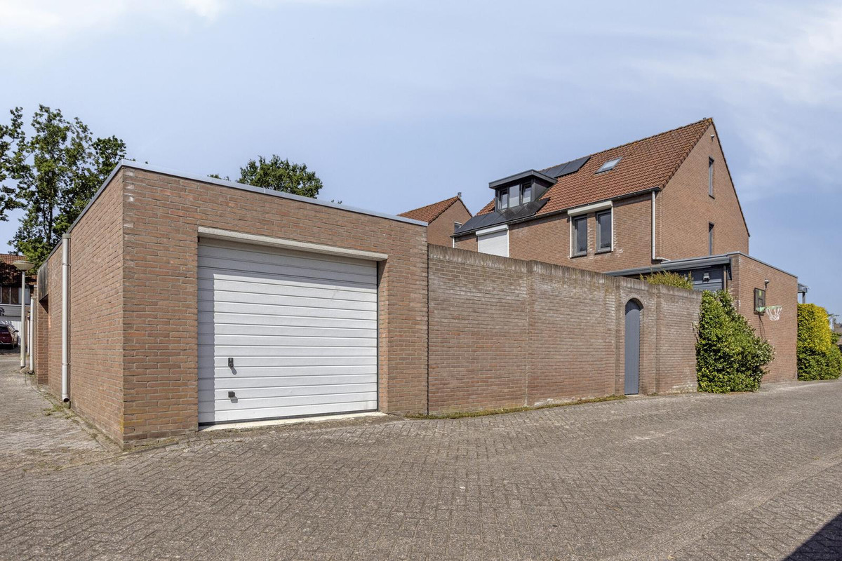 Hoekwoning te koop: Melanendreef 192, Bergen Op Zoom