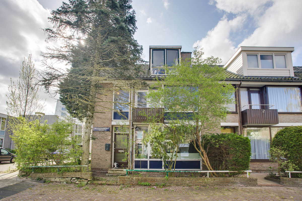 Hoekwoning te koop: Jan Keldermansstraat 2, Leiden