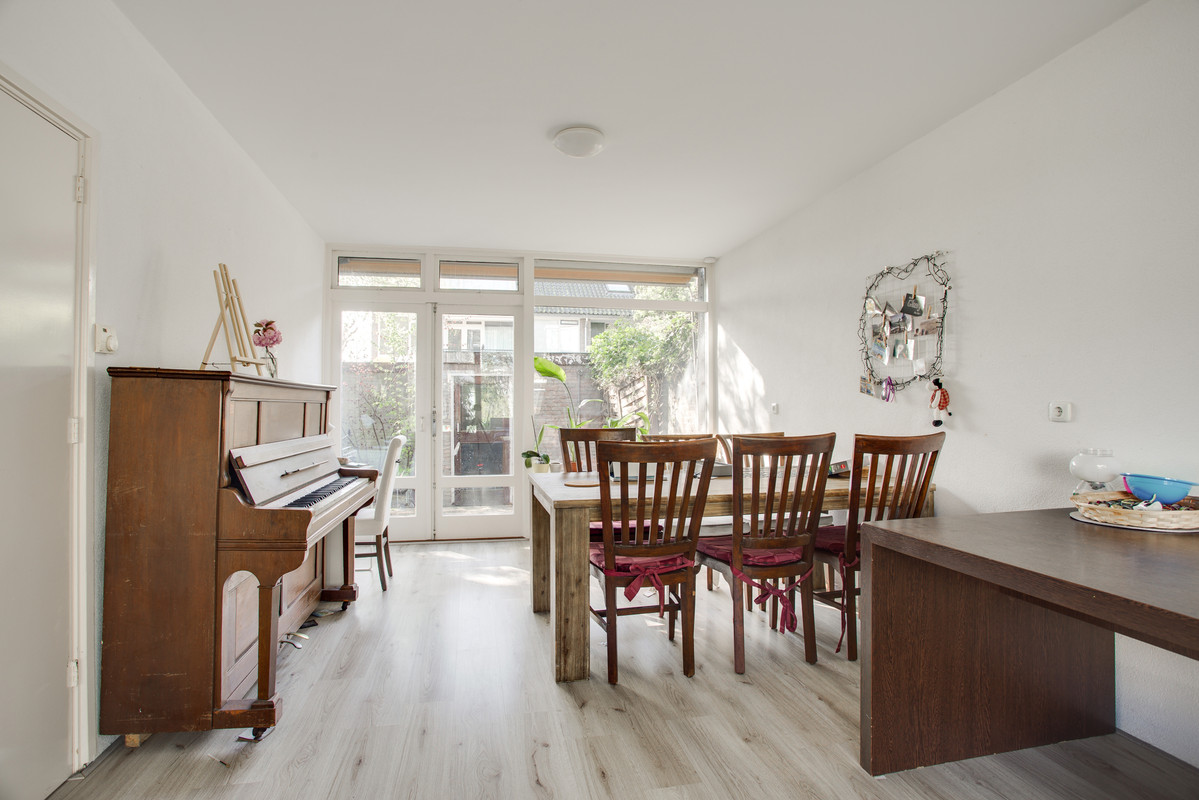 Hoekwoning te koop: Jan Keldermansstraat 2, Leiden