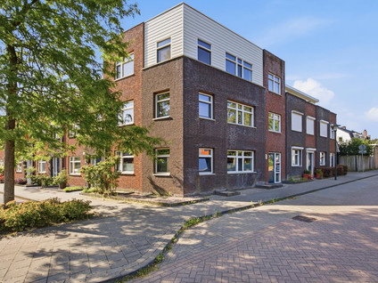 Diepsteeg 7