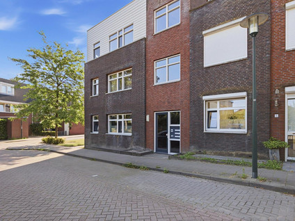 Diepsteeg 7