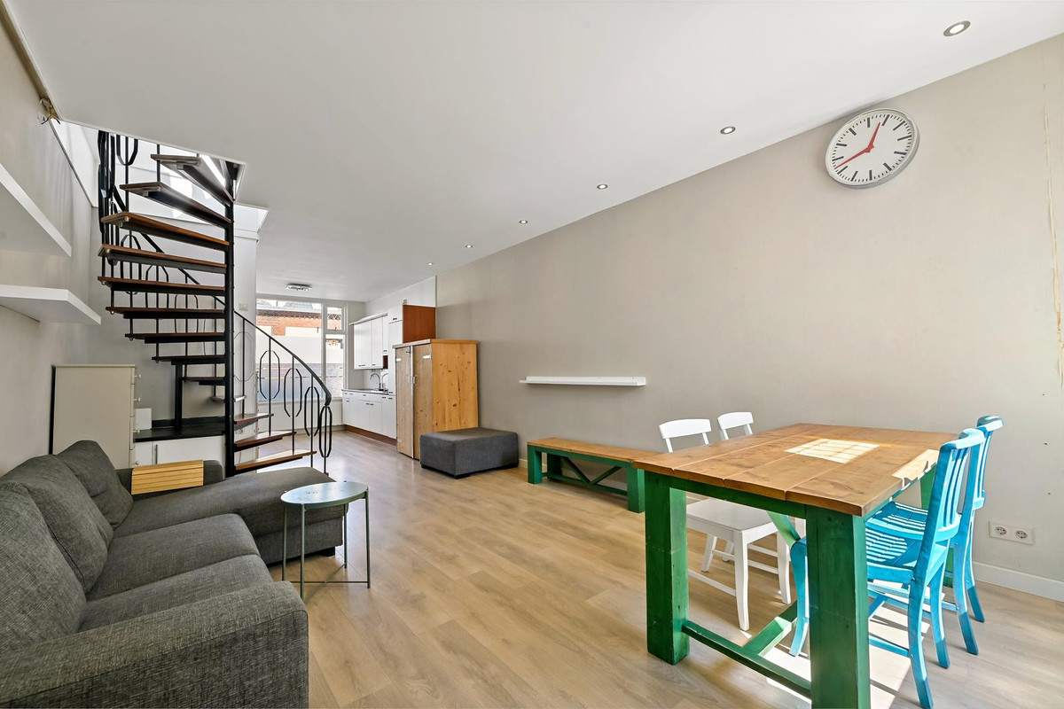 Tussenwoning te koop: Zwijndrechtsestraat 35, Rotterdam