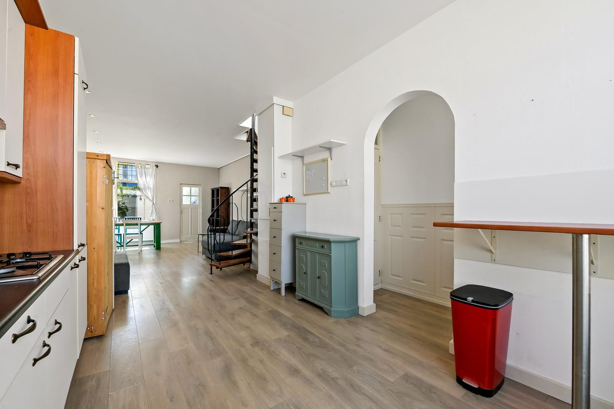 Tussenwoning te koop: Zwijndrechtsestraat 35, Rotterdam