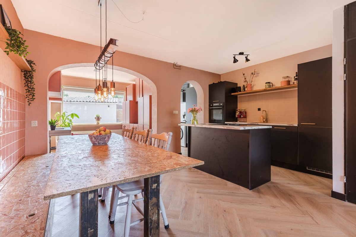 Tussenwoning te koop: Melanendreef 20, Bergen Op Zoom