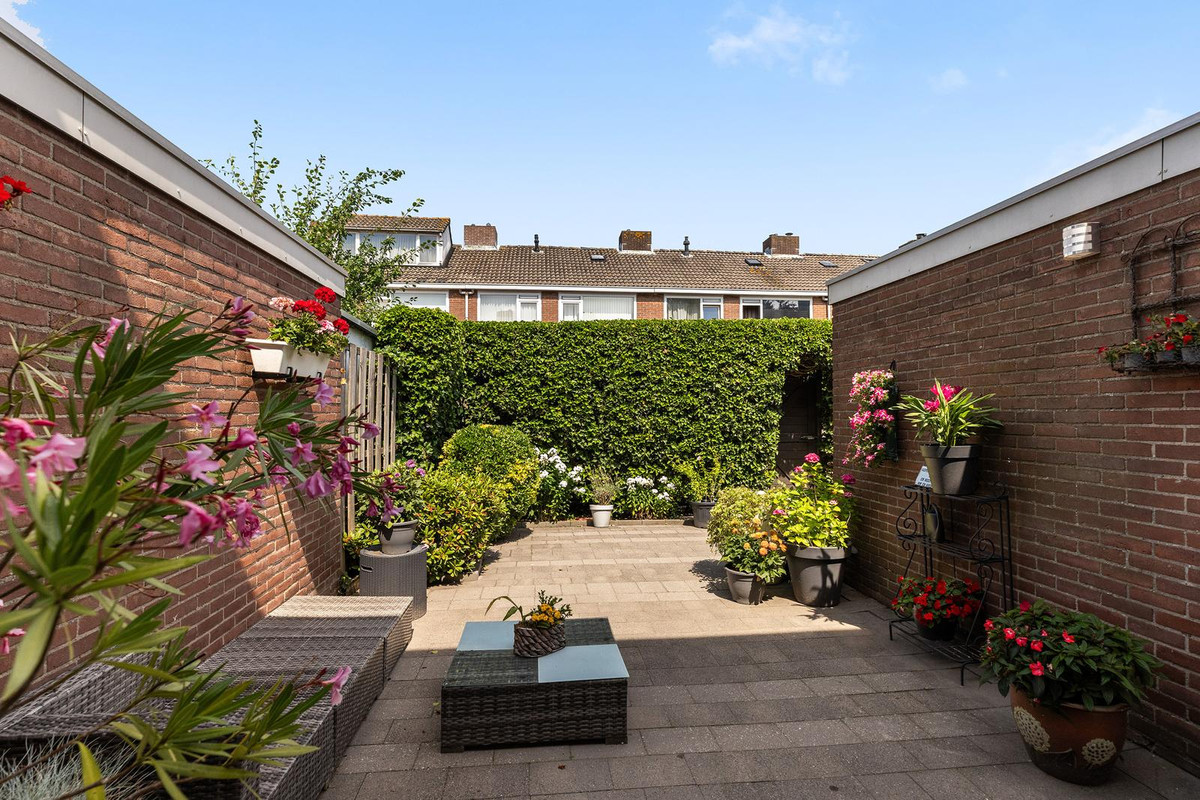 Tussenwoning te koop: Europalaan 96, Nieuwerkerk A/D Ijssel