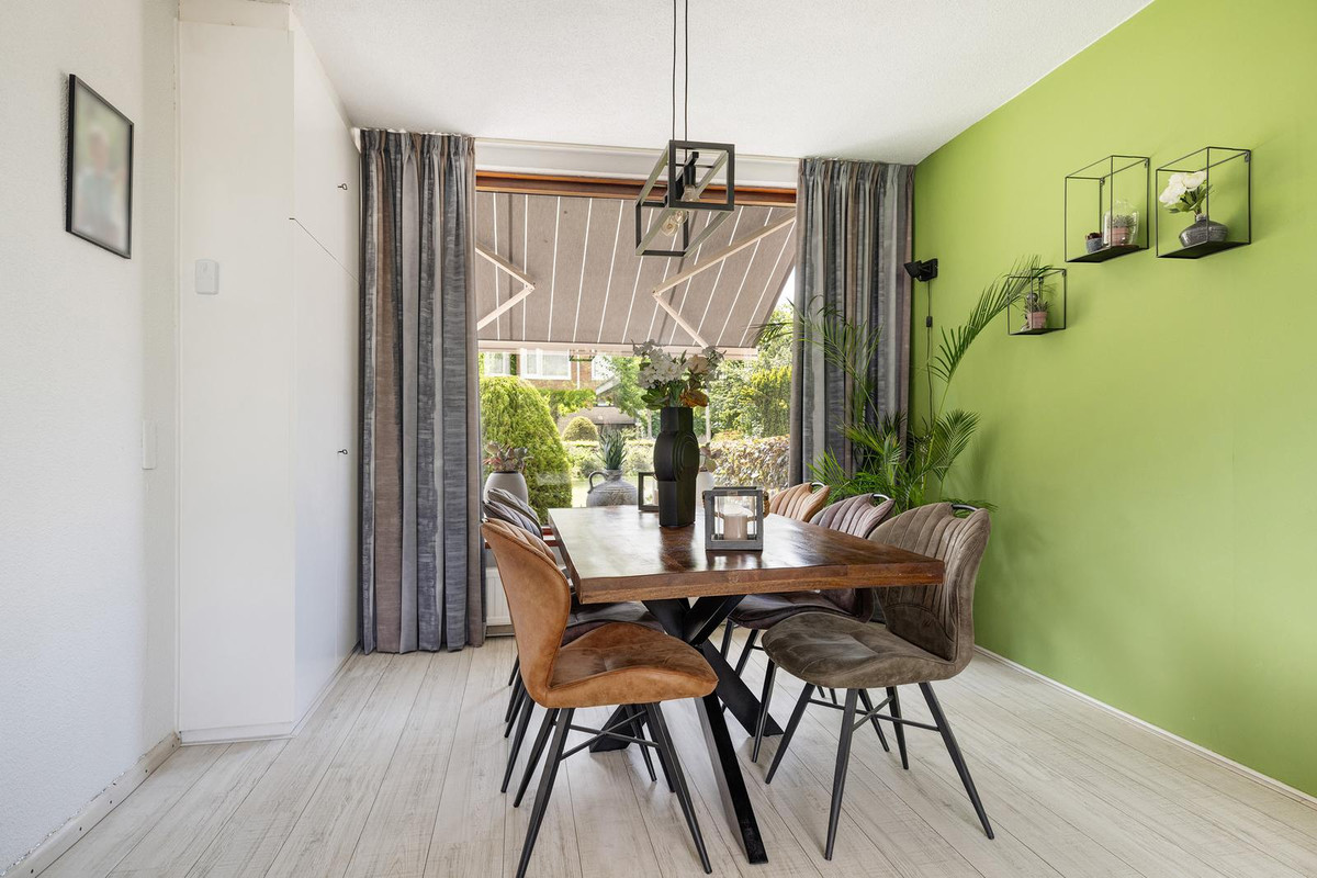 Tussenwoning te koop: Europalaan 96, Nieuwerkerk A/D Ijssel