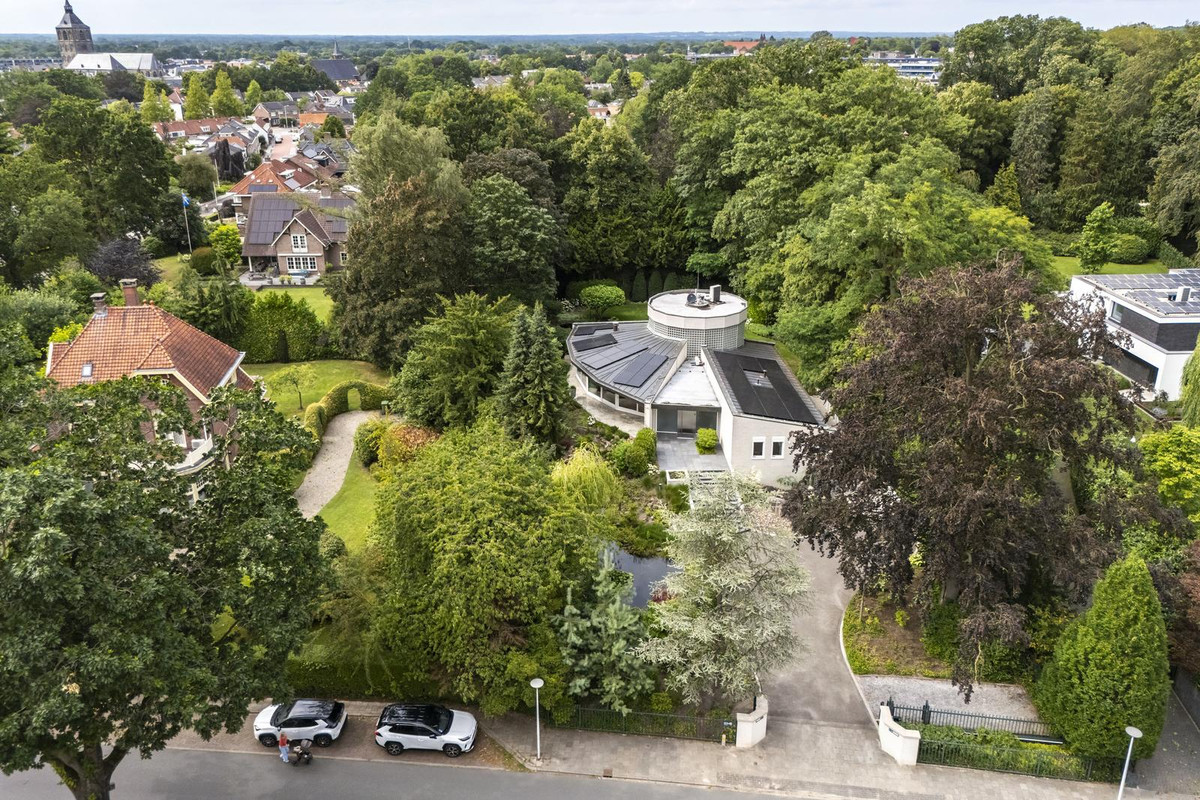 Vrijstaande woning te koop: Haerstraat 93, Oldenzaal