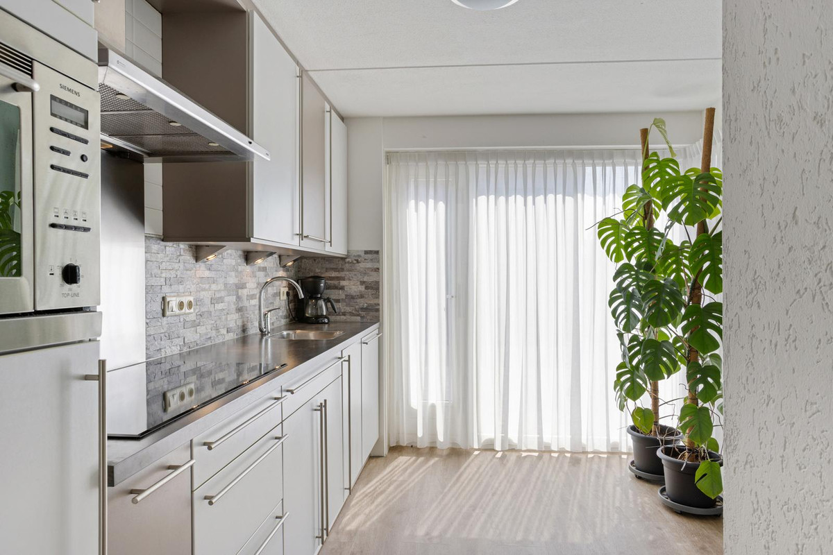 Hoekwoning te koop: Waregemstraat 20, Hengelo
