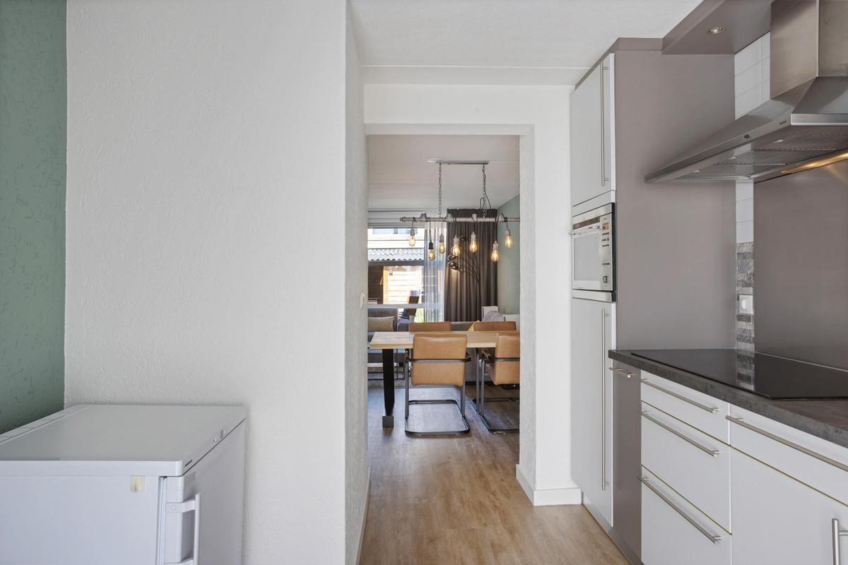 Hoekwoning te koop: Waregemstraat 20, Hengelo