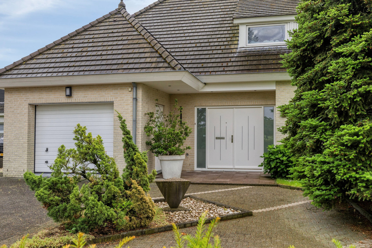 Vrijstaande woning te koop: Veertels 6, Riel