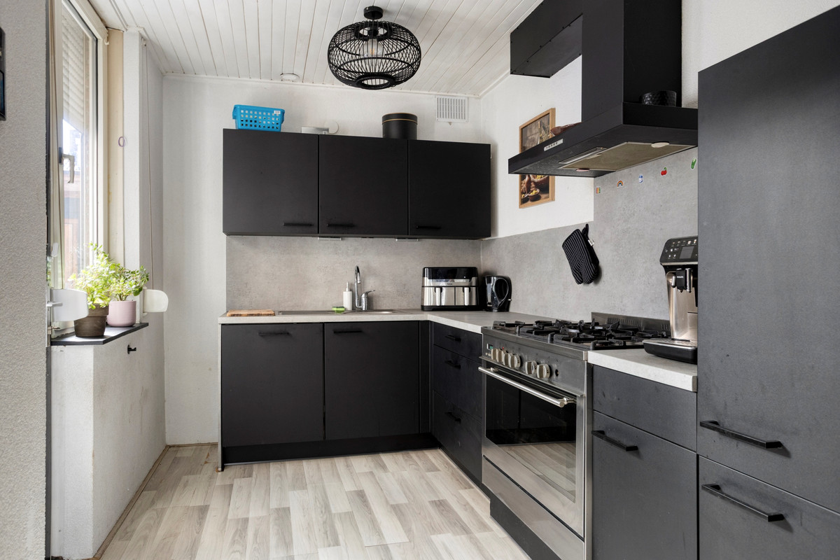 Tussenwoning te koop: Ratelaarstraat 28, Bergen Op Zoom