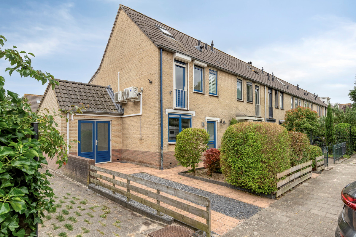 Hoekwoning te koop: Groenland 30, Vinkeveen
