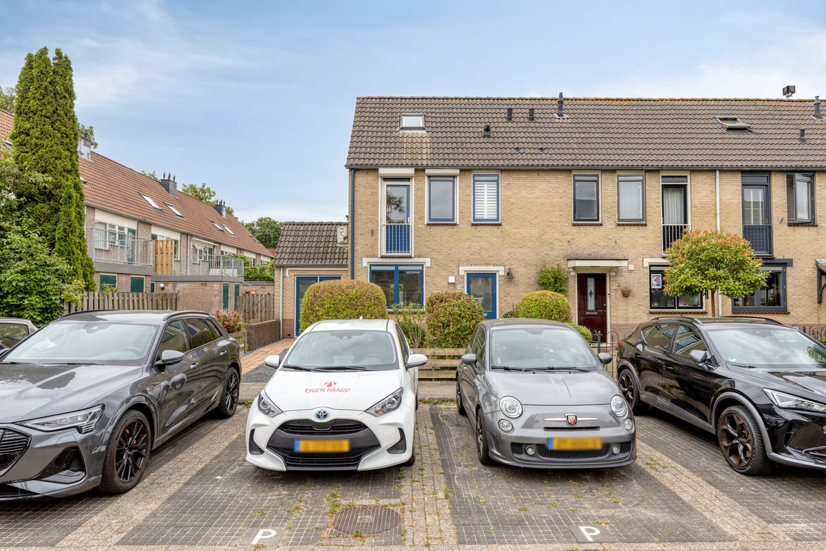 Hoekwoning te koop: Groenland 30, Vinkeveen