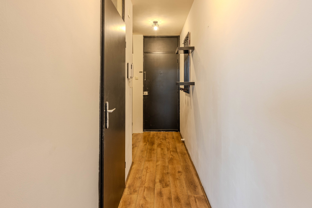 Studio te koop: Holysingel 210, Vlaardingen