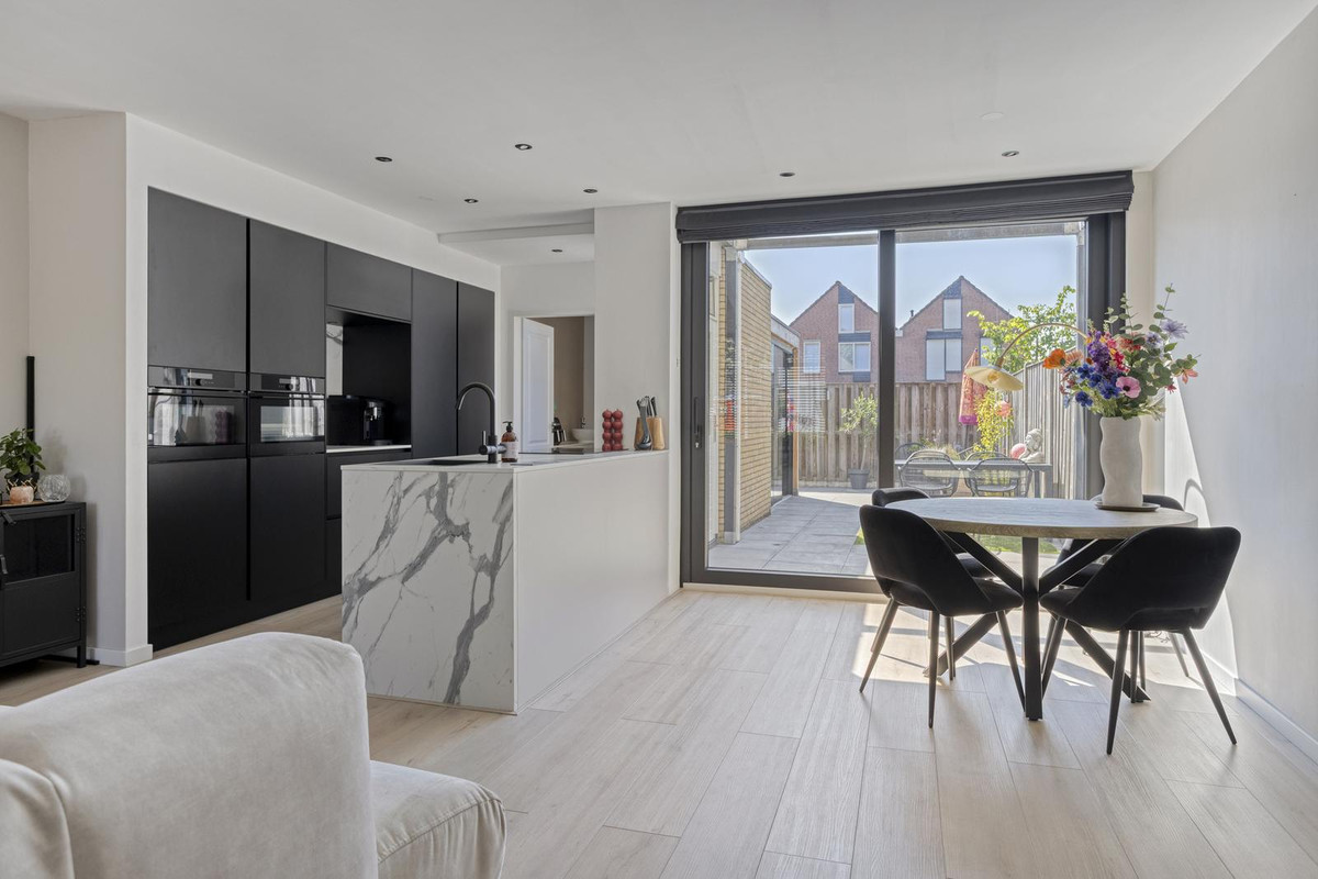 Tussenwoning te koop: de Hazelaar 32, Hoogerheide