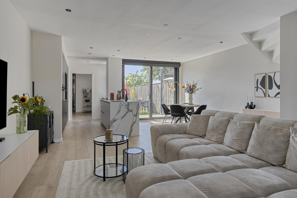 Tussenwoning te koop: de Hazelaar 32, Hoogerheide