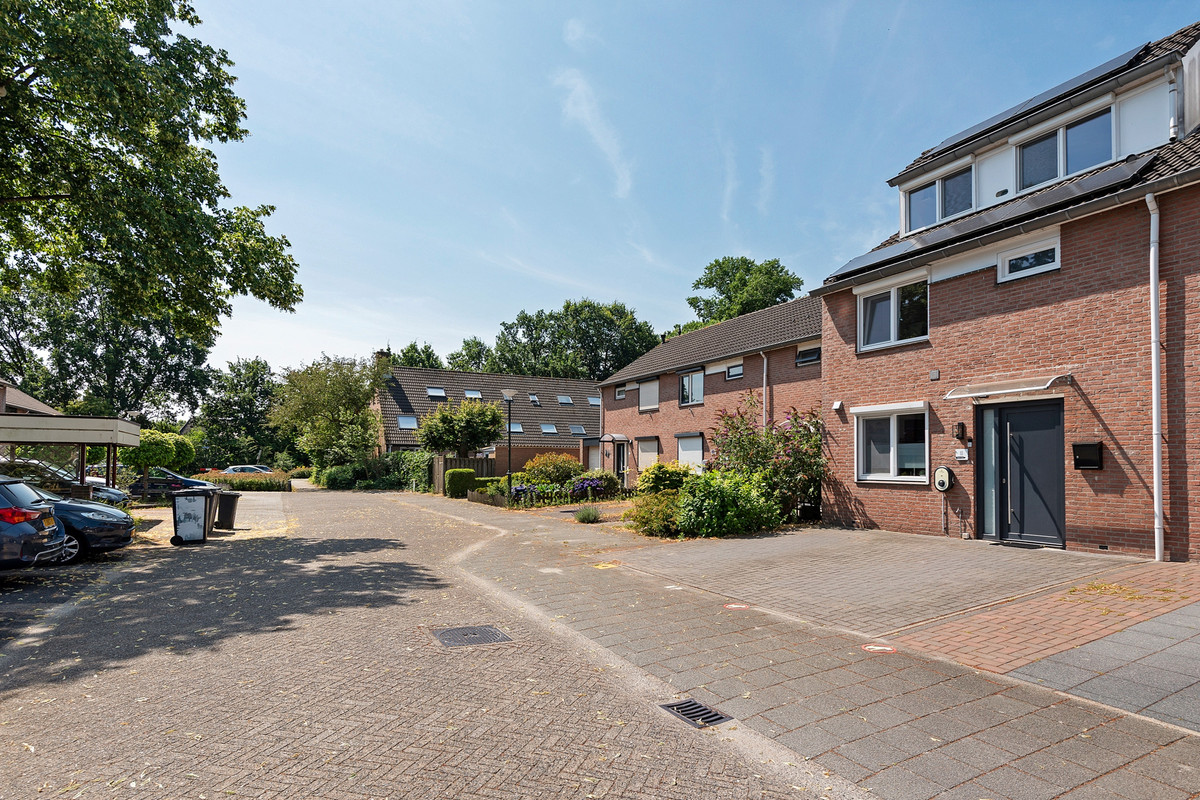 Tussenwoning te koop: Händelstraat 10, Schijndel