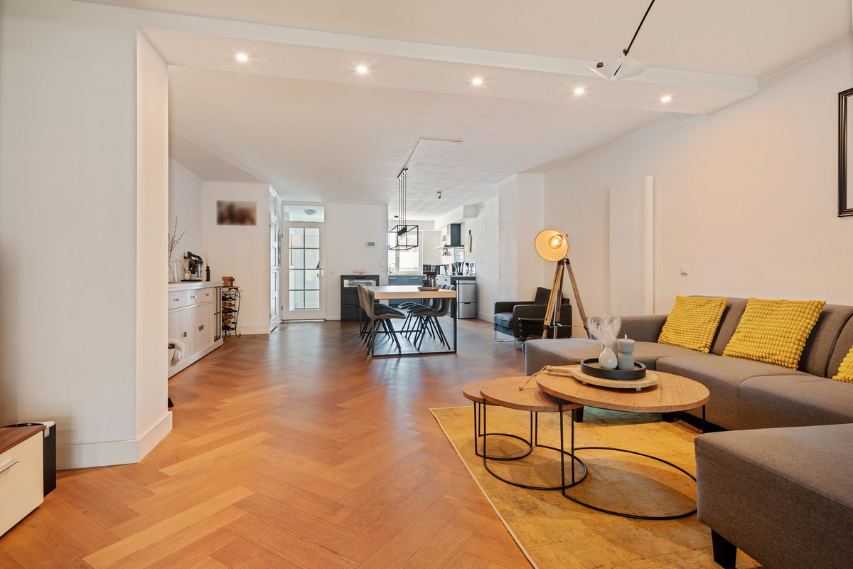 Tussenwoning te koop: Händelstraat 10, Schijndel