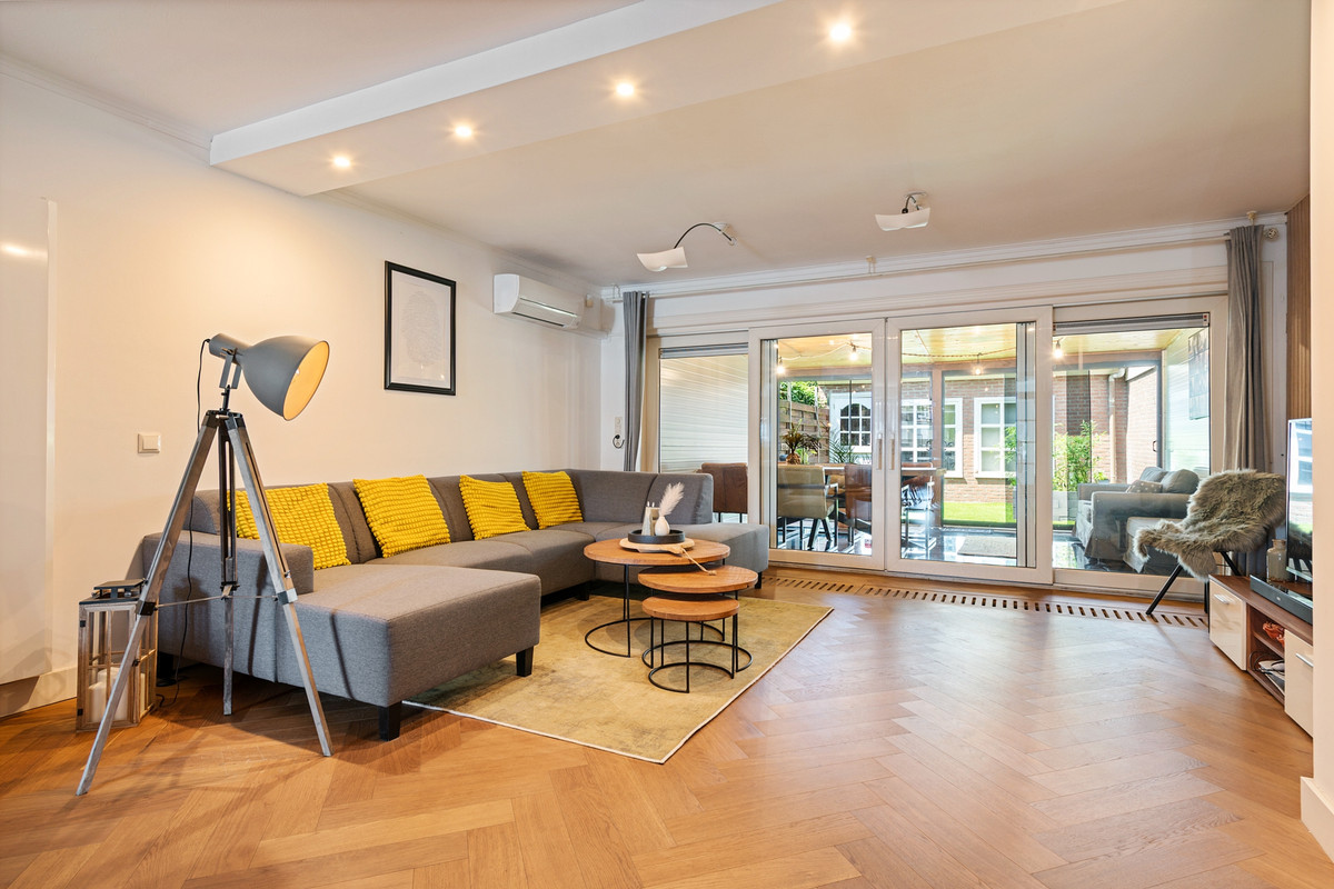 Tussenwoning te koop: Händelstraat 10, Schijndel