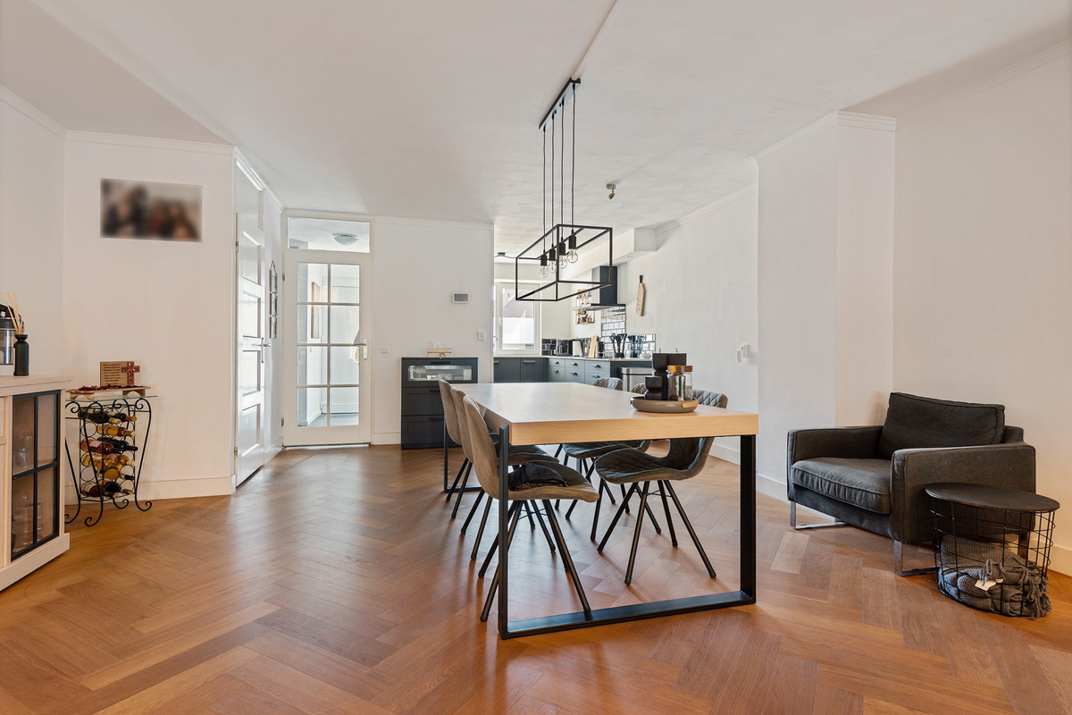 Tussenwoning te koop: Händelstraat 10, Schijndel