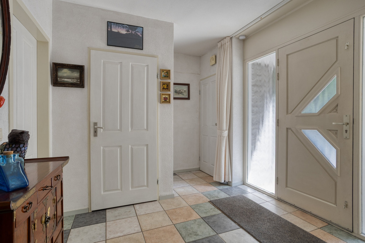 Vrijstaande woning te koop: Huizersdijk 16, Zevenbergen