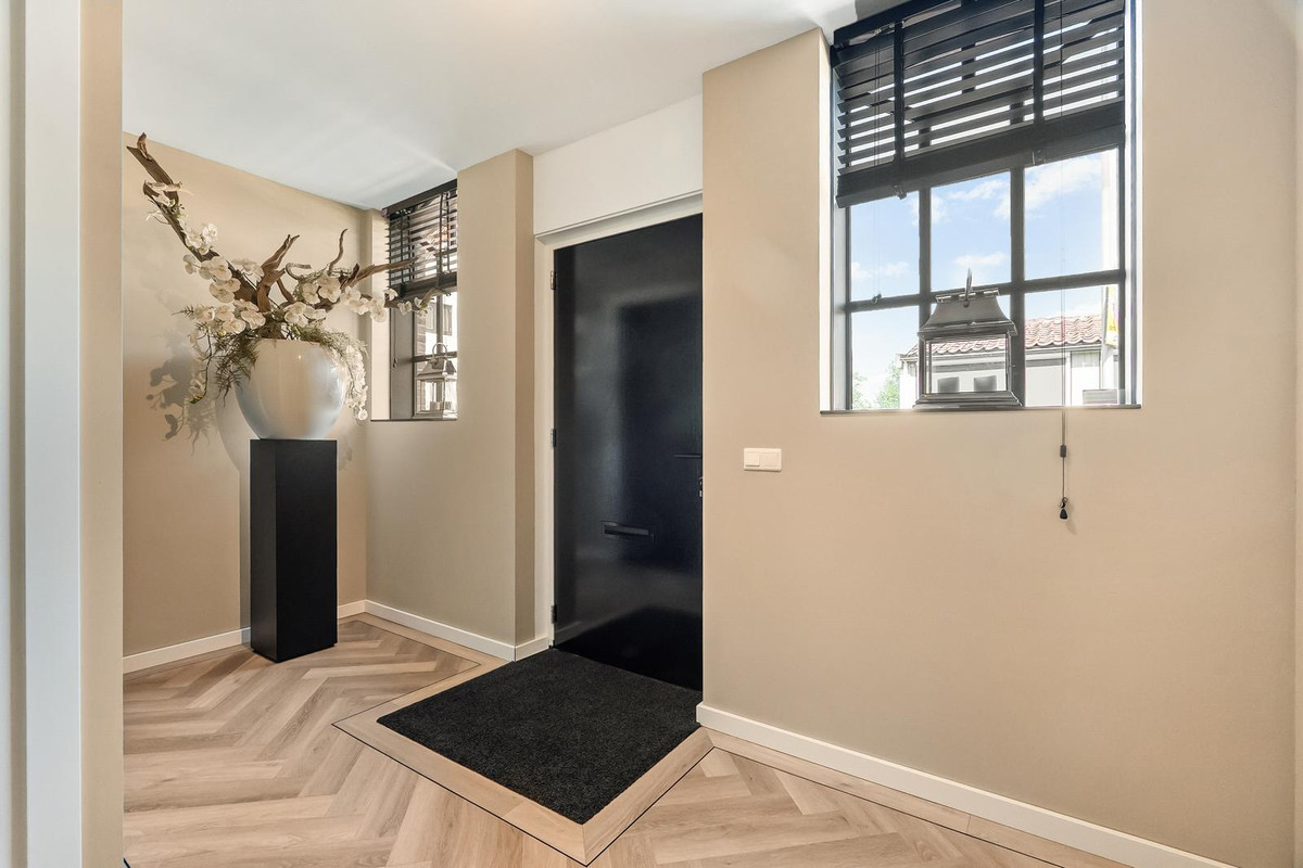 Tussenwoning te koop: Dorpsdijk 211C, Rhoon