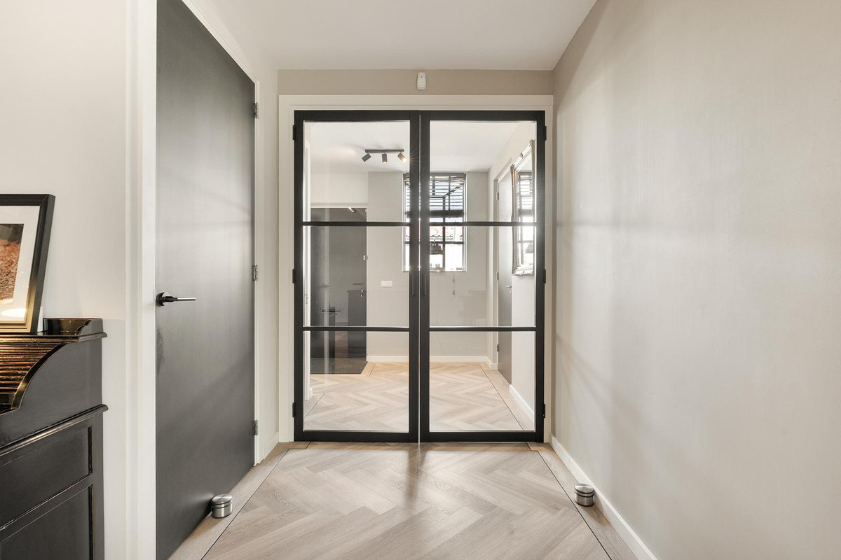 Tussenwoning te koop: Dorpsdijk 211C, Rhoon