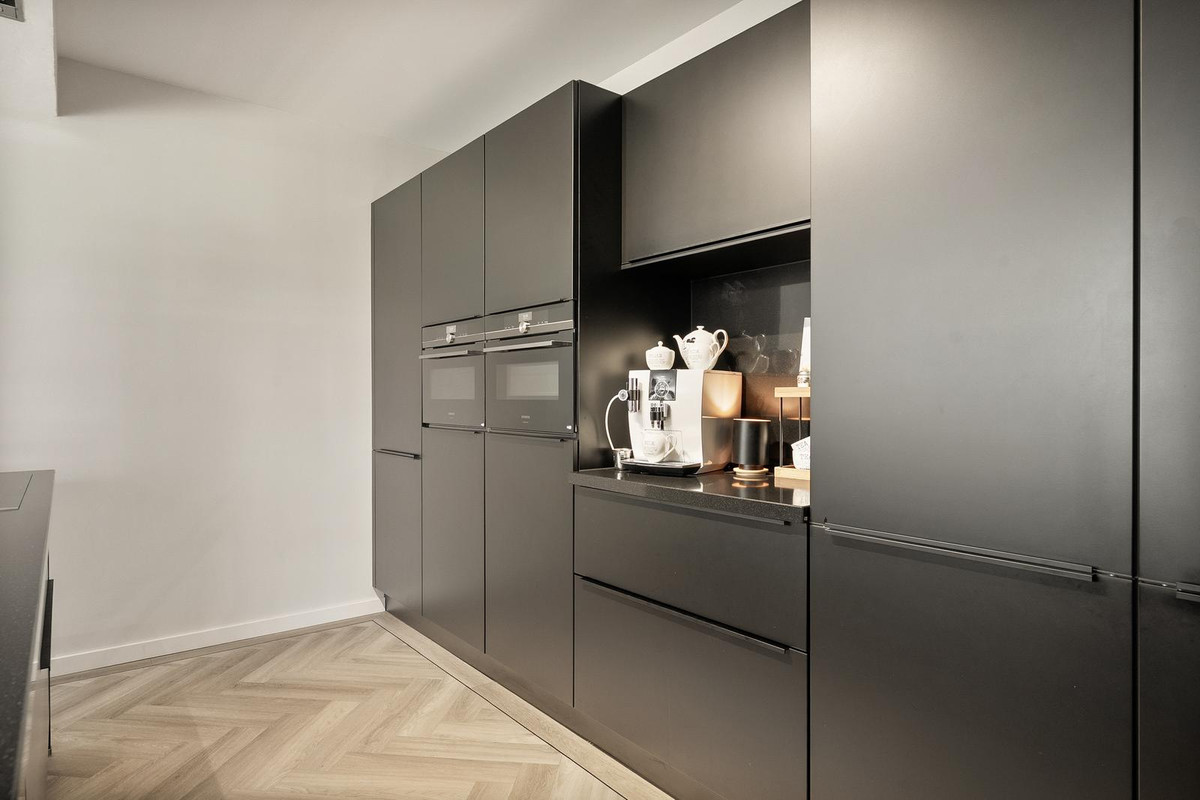 Tussenwoning te koop: Dorpsdijk 211C, Rhoon