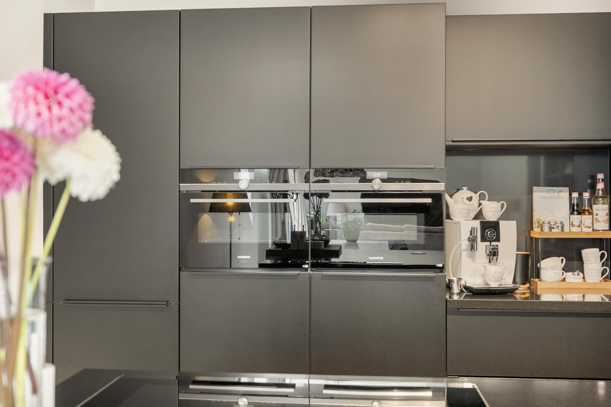 Tussenwoning te koop: Dorpsdijk 211C, Rhoon