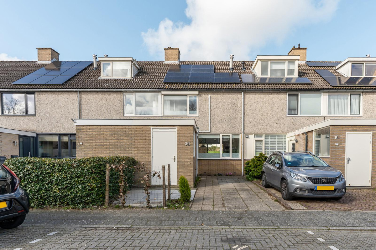 Tussenwoning te huur: Fazantstraat 30, Lisse