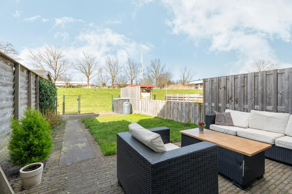 Tussenwoning te huur: Fazantstraat 30, Lisse