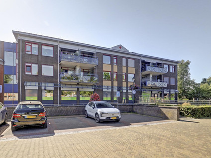 Bijenkorf 8