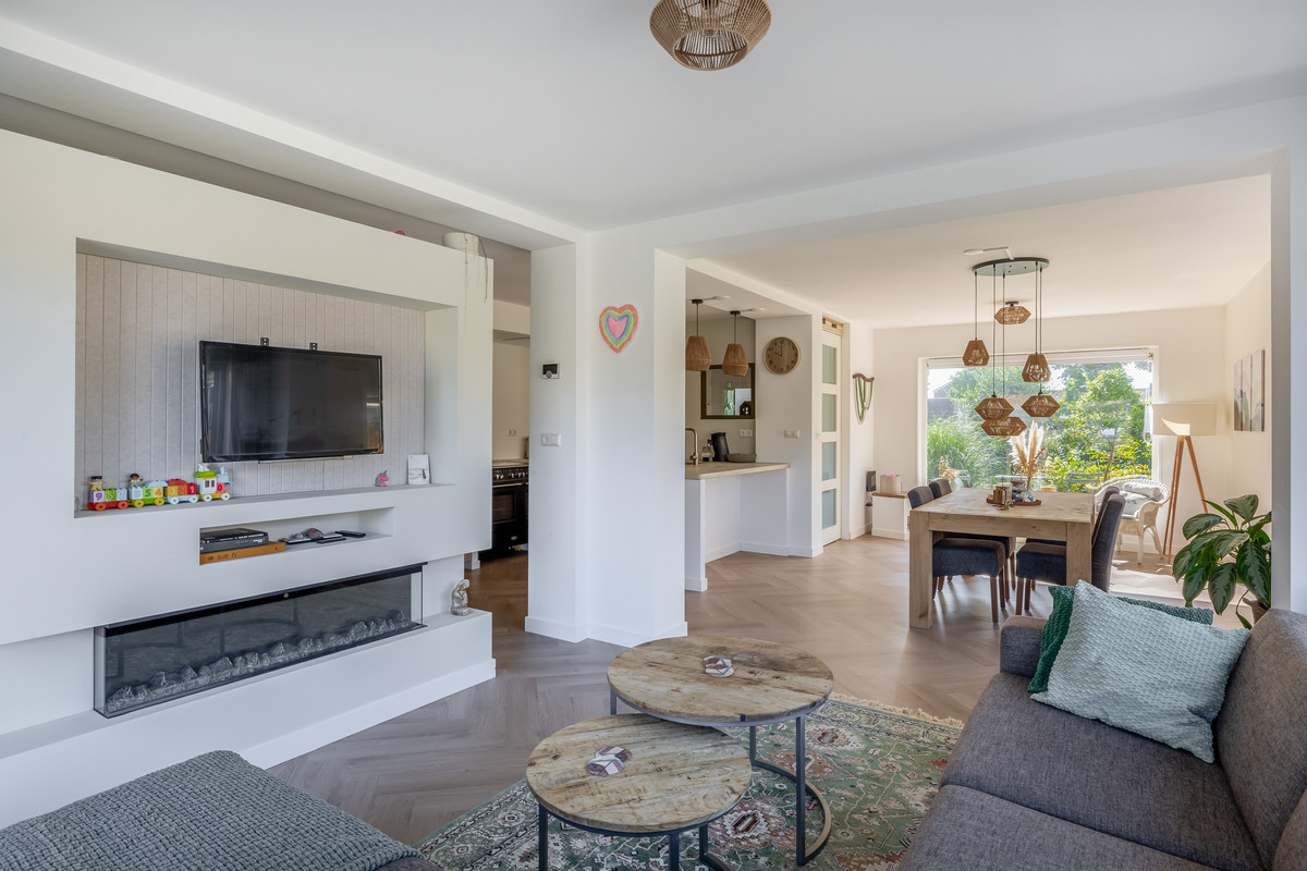 Twee-onder-één-kap te koop: Ds. J.A. Visserstraat 41, Heerjansdam