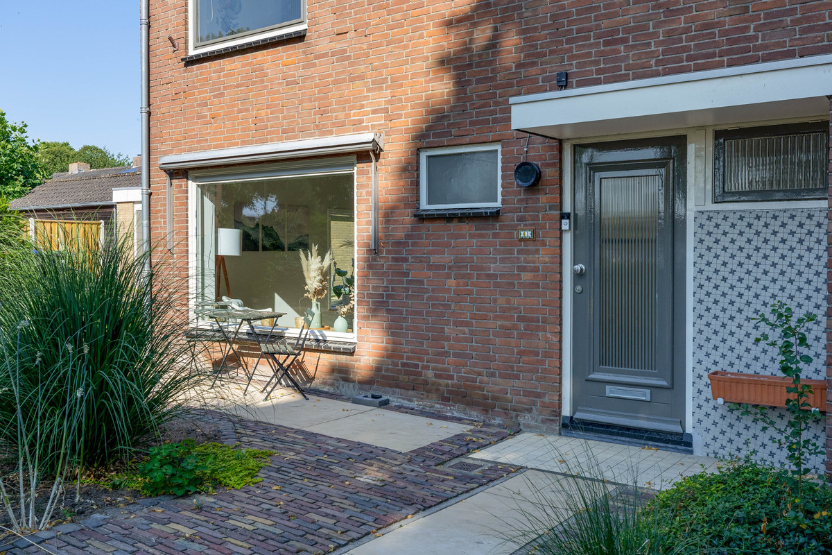Twee-onder-één-kap te koop: Ds. J.A. Visserstraat 41, Heerjansdam
