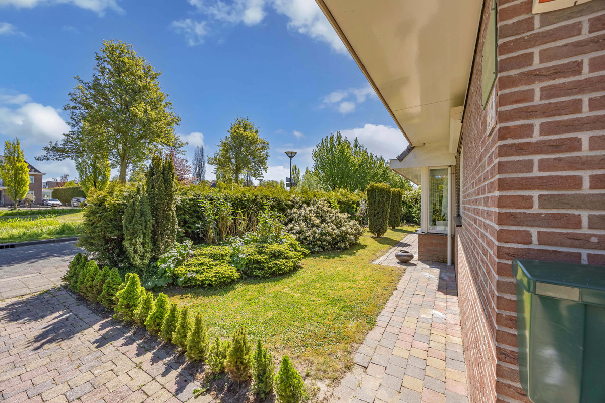 Vrijstaande woning te koop: Trompenburgh 22, Lelystad