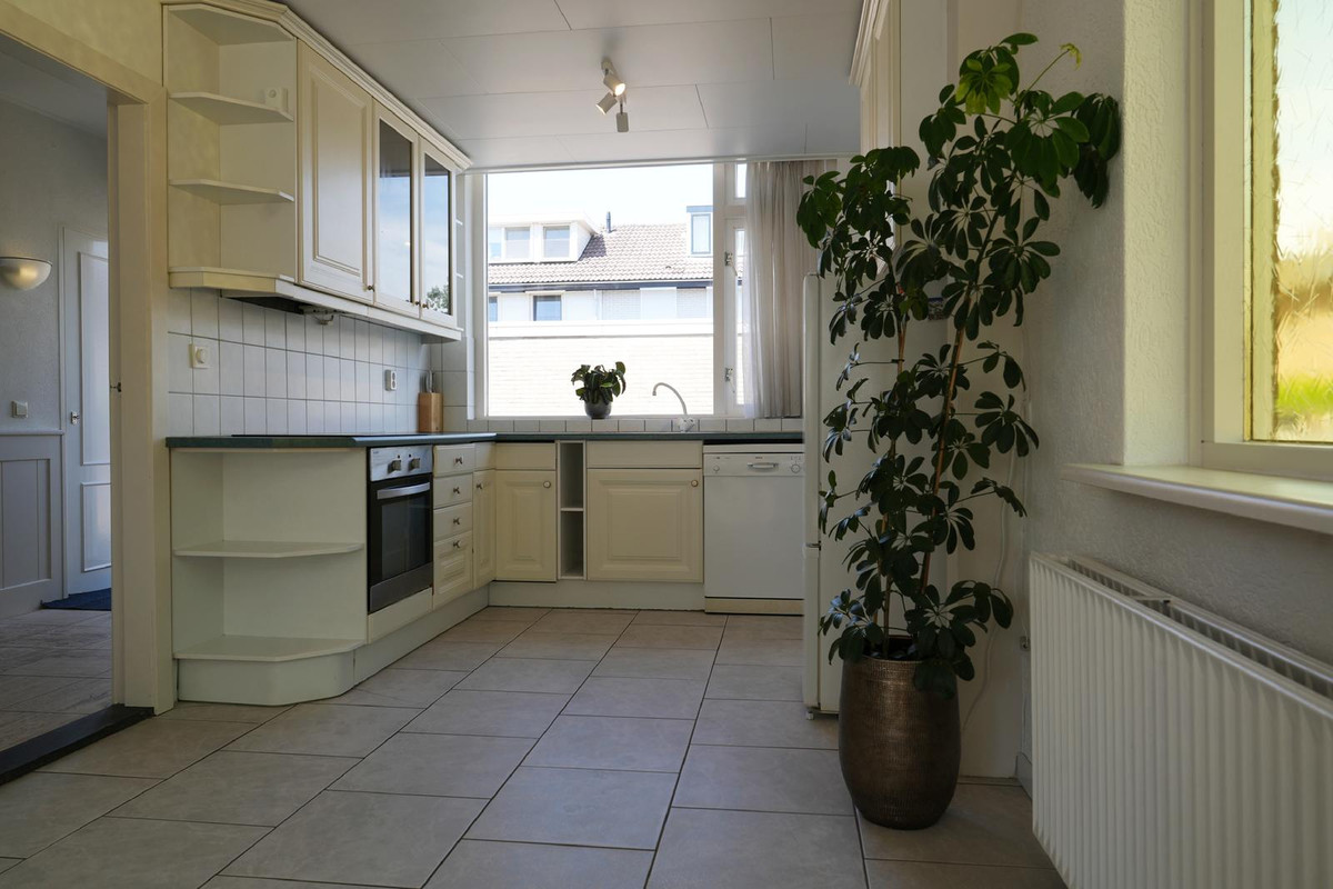 Hoekwoning te koop: Van de Zwaluwestraat 1, Made